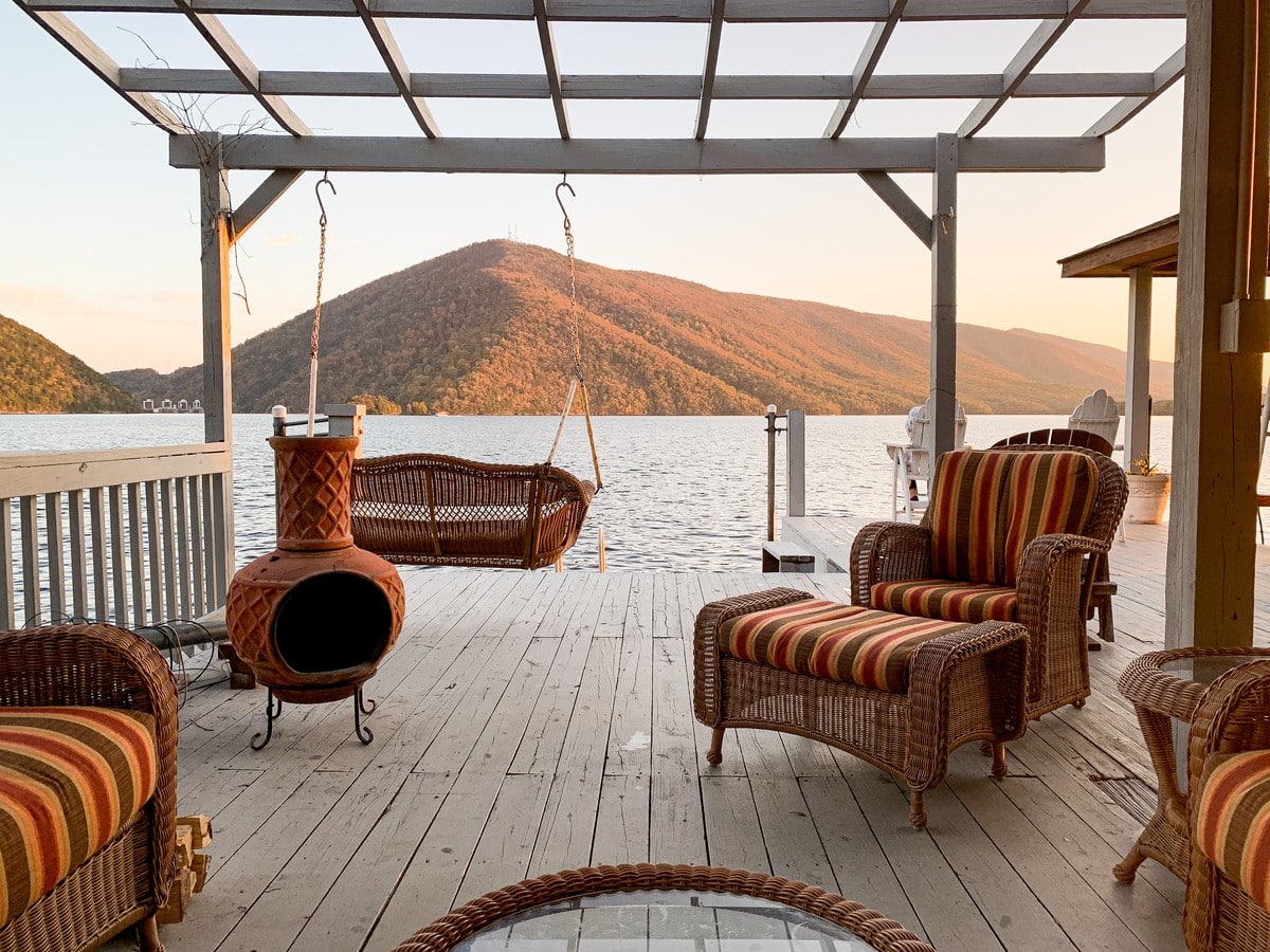 Living at Smith Mountain Lake: A Complete Guide to What You Should Know Before You Buy